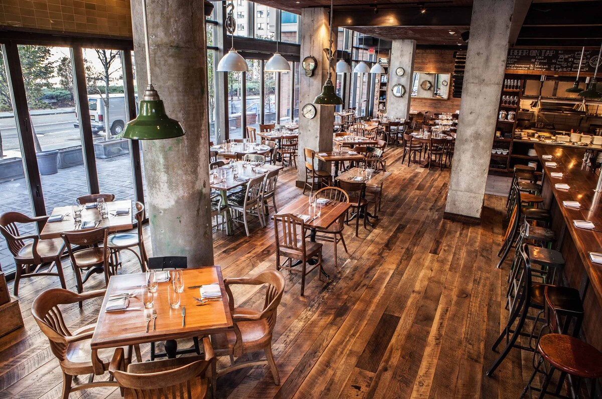 greene-hook-2622-sfw